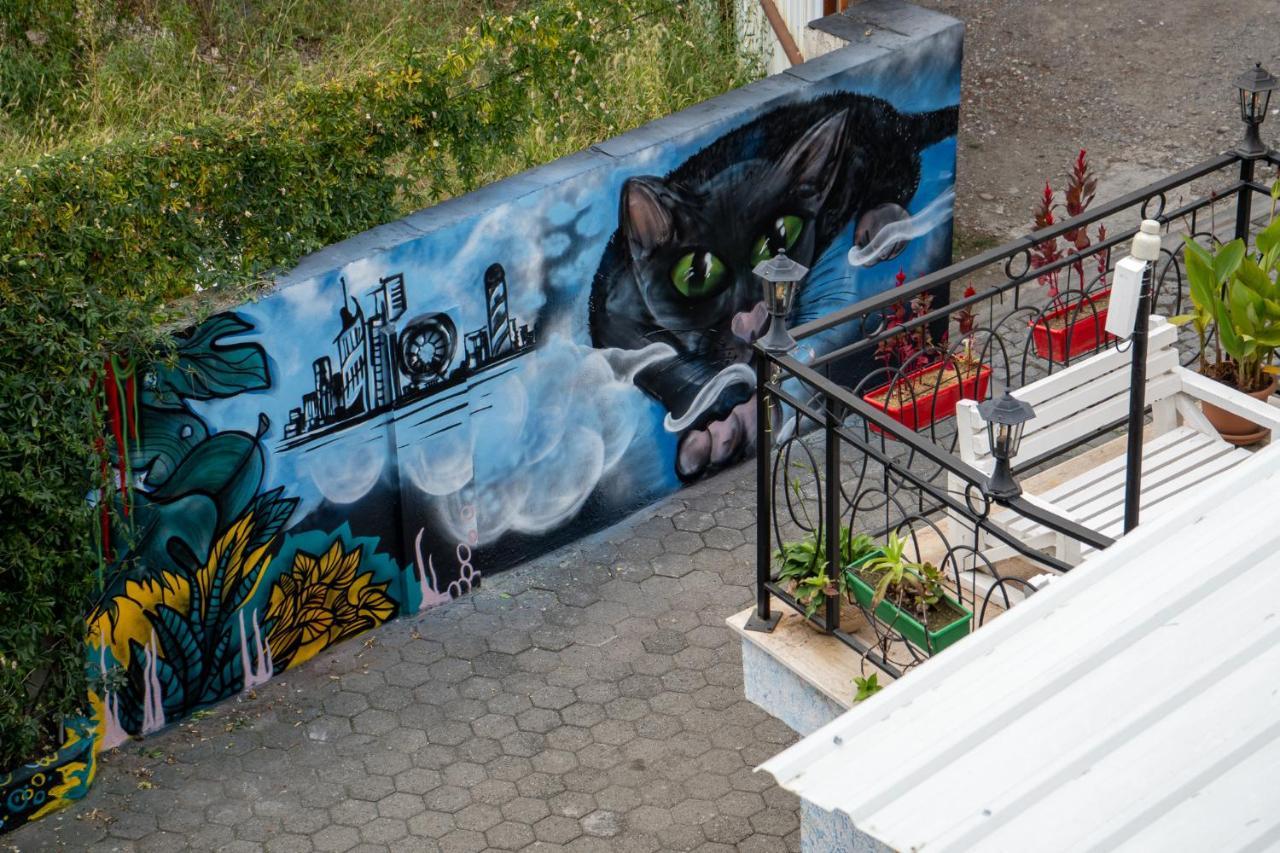 Sweet Home At Ninoshvili 3 Batumi Exterior photo
