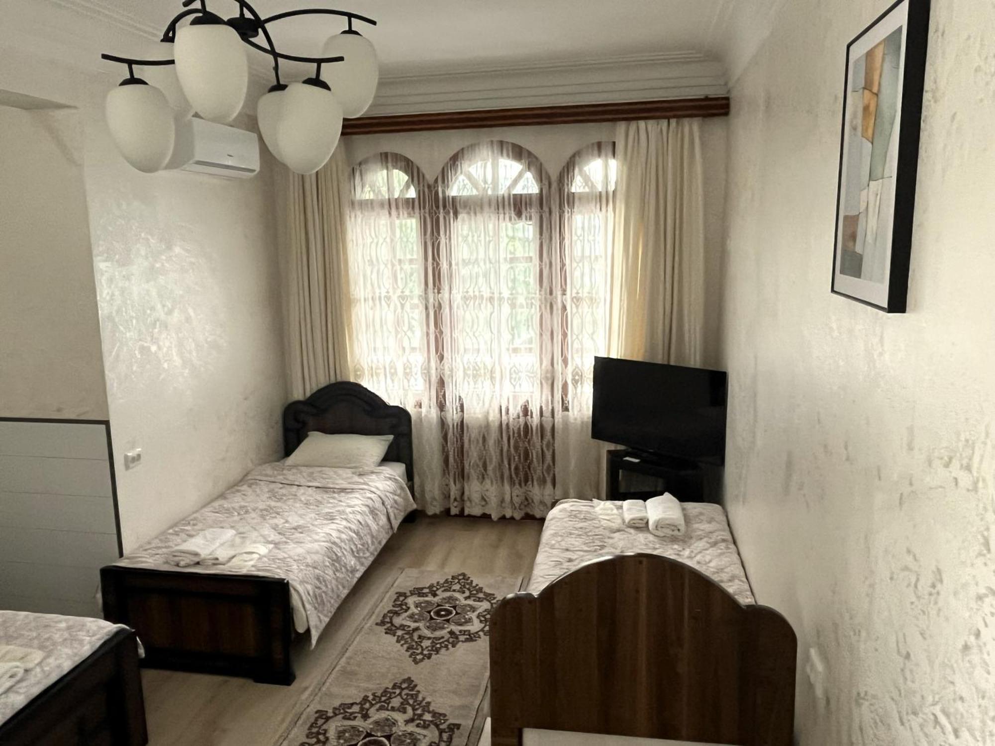 Sweet Home At Ninoshvili 3 Batumi Exterior photo