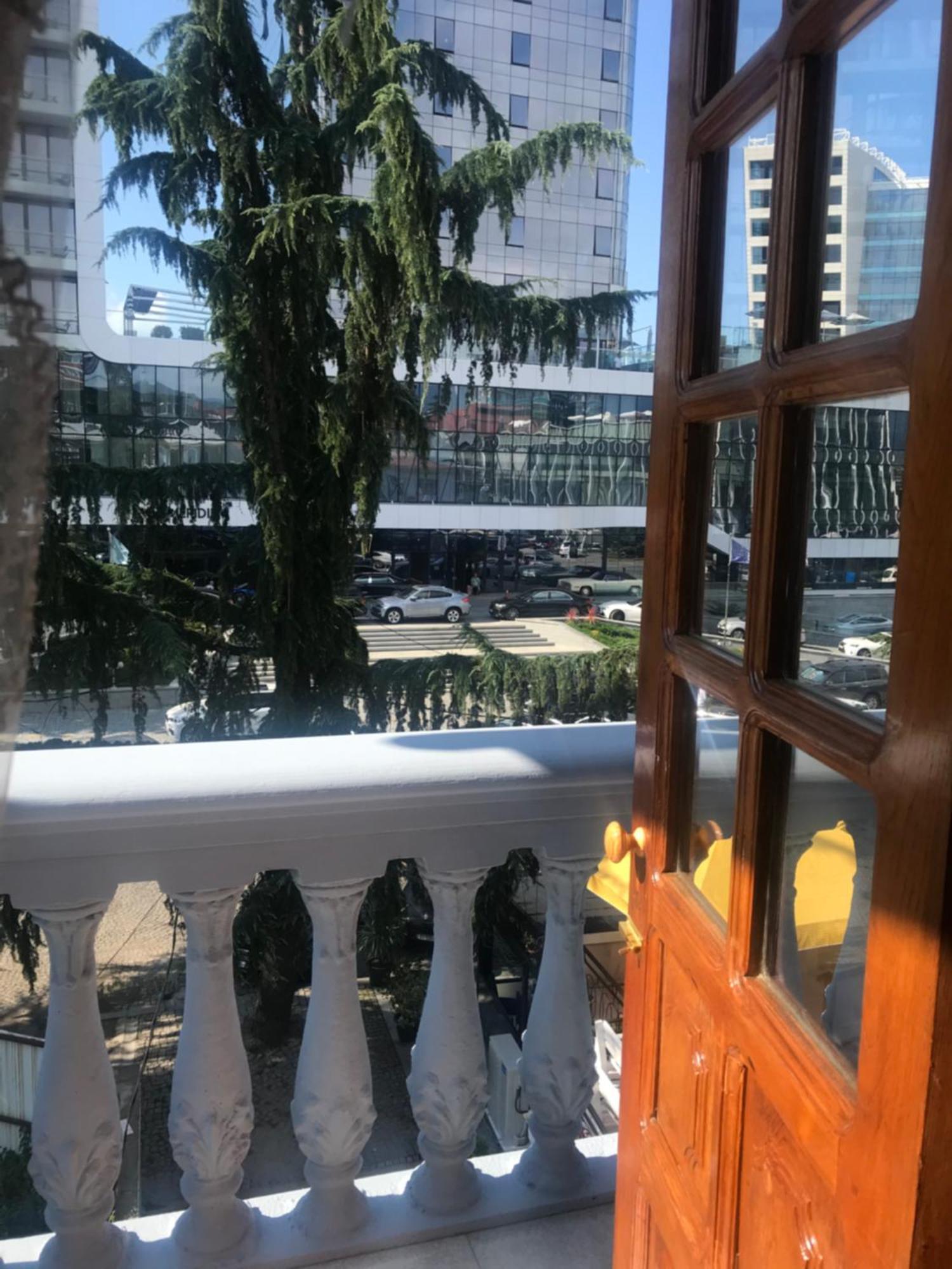 Sweet Home At Ninoshvili 3 Batumi Exterior photo
