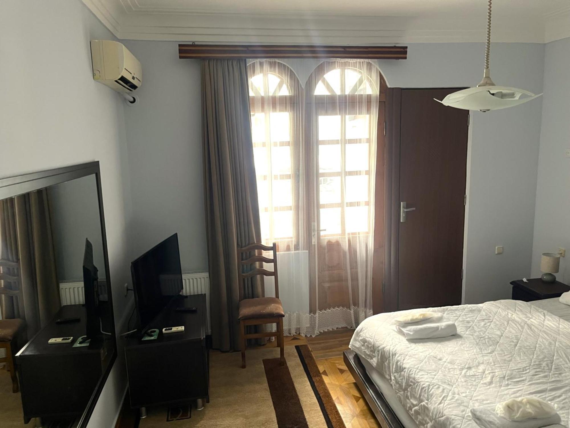 Sweet Home At Ninoshvili 3 Batumi Exterior photo