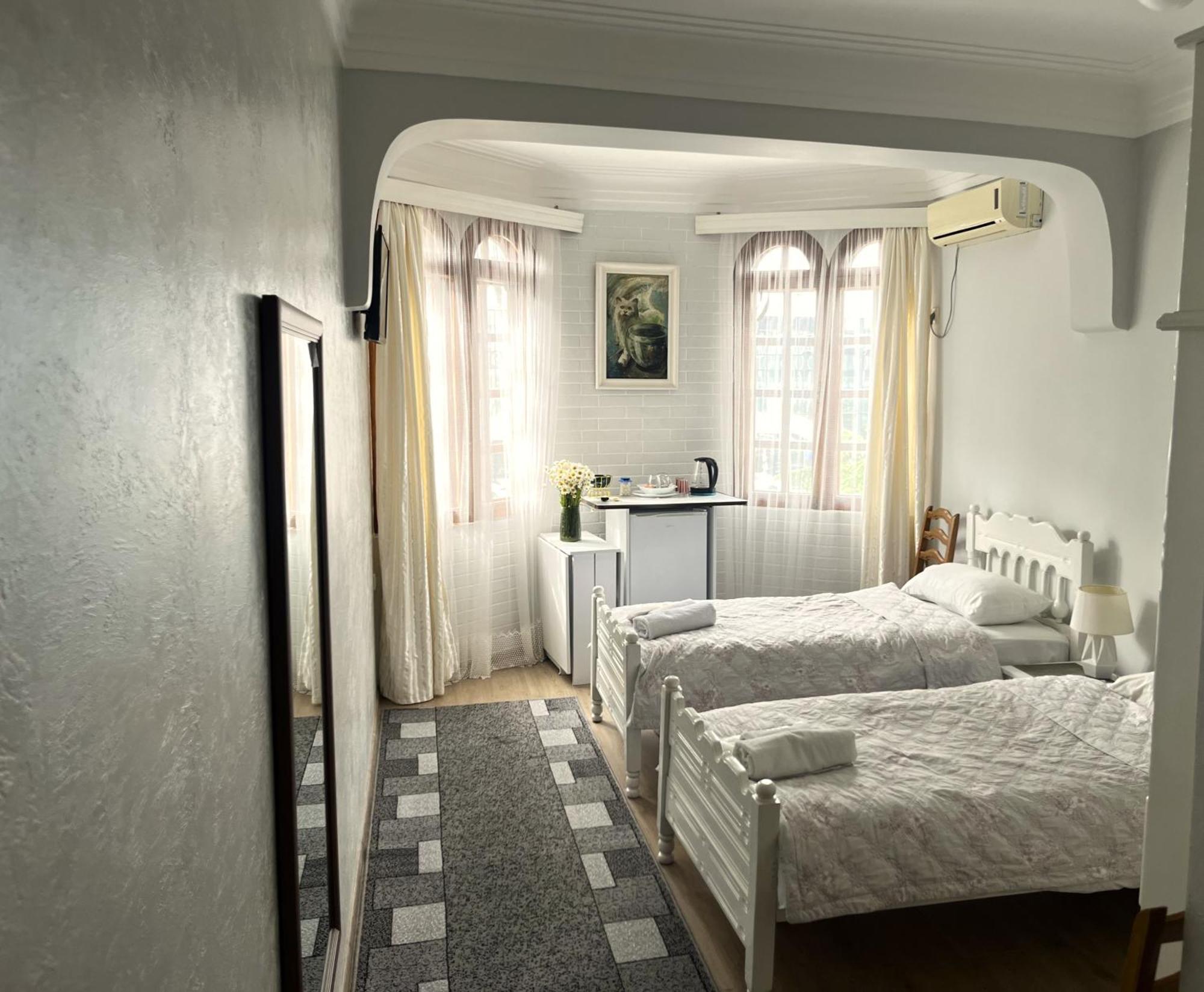 Sweet Home At Ninoshvili 3 Batumi Exterior photo