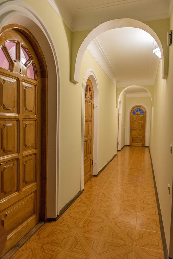 Sweet Home At Ninoshvili 3 Batumi Exterior photo