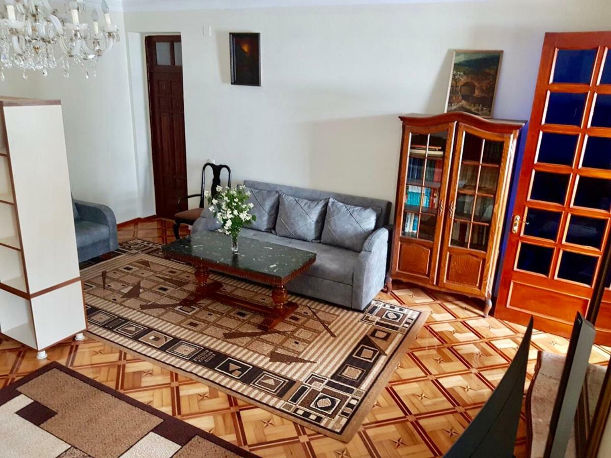 Sweet Home At Ninoshvili 3 Batumi Exterior photo